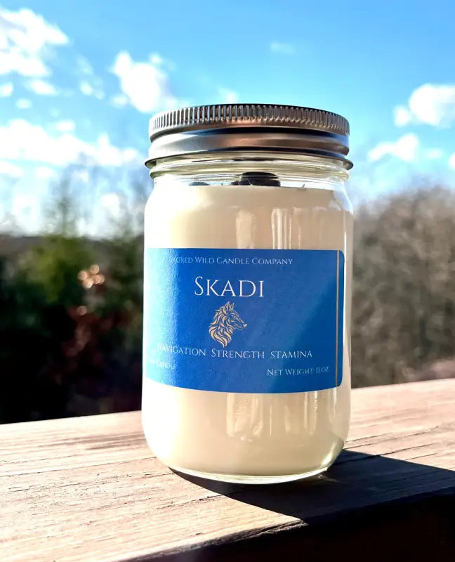 Skadi - Medium with Lid. Net Weight: 11 oz. Candles